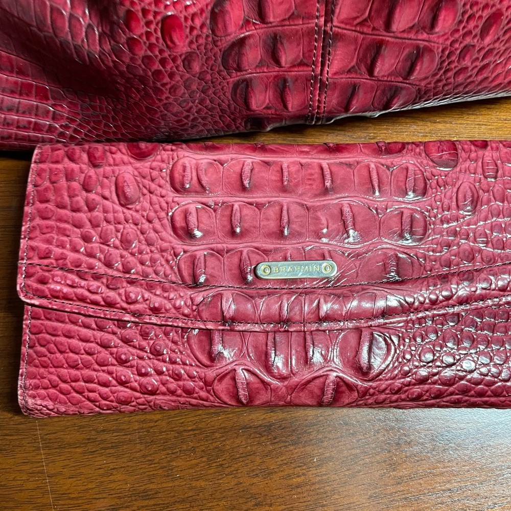 Brahmin Elisa Lg Hobo Crimson Croc-Embossed Shoulder Bag with matching wallet. - Picture 14 of 16